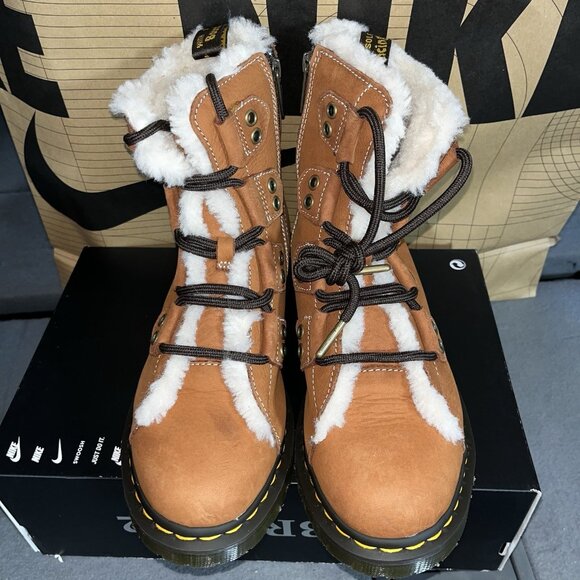 NEW Dr Martens 1460 Lace to Toe Fur Lined Buttersoft Lace Up Boots Brown Size 10 - Picture 3 of 6